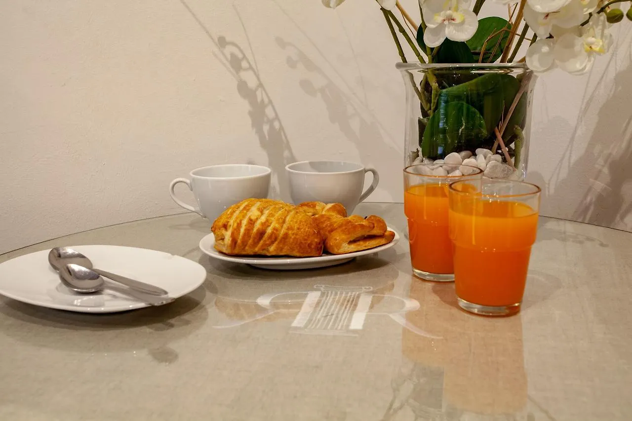 Residenza Romantica 2*, Rome